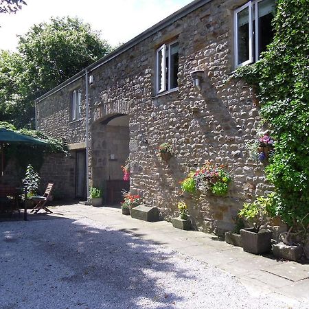 Tithe Barn Bed And Breakfast คาร์นฟอร์ธ ภายนอก รูปภาพ